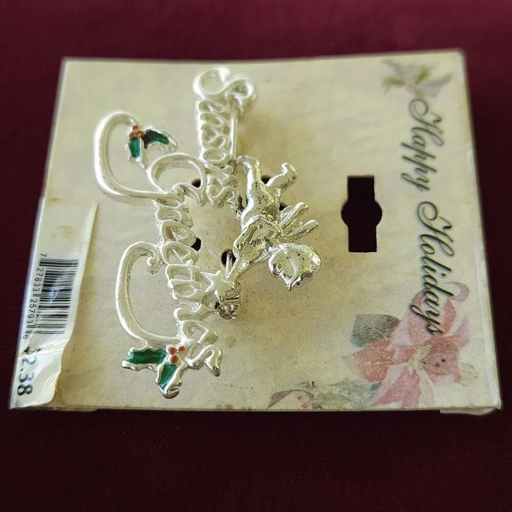 Vintage Walmart Season’s Greetings Christmas Brooch Pin Silver Tone NOS NOC